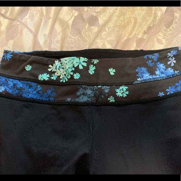 Lululemon Skinny Groove Pants - Picture 6 of 9